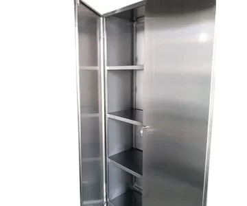 Armário de aço inox: por que investir? Conheça os benefícios!