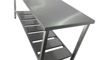Saiba mais sobre a mesa em aço inox e seus principais aspectos